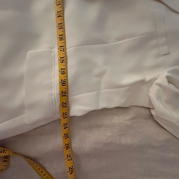 Women tuxedo suit ivory color with satin trim in perfect like new condition - Picture 14 of 15